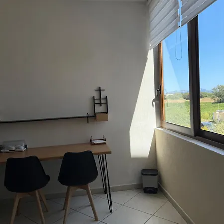 Frühstückspension Dekag House 4*