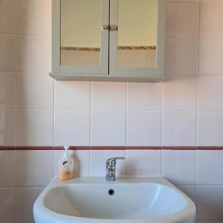 Dekag House Alojamento de Acomodação e Pequeno-almoço