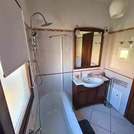 Alojamento de Acomodação e Pequeno-almoço Dekag House Olbia