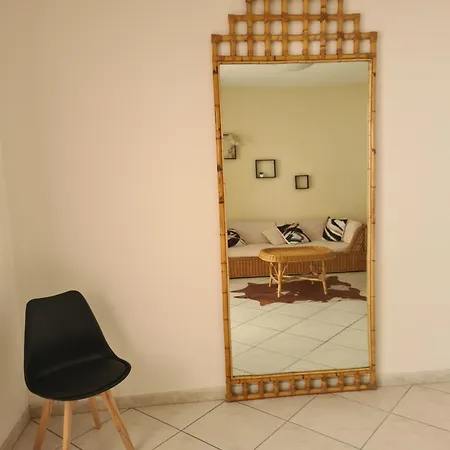 Dekag House Bed & Breakfast *