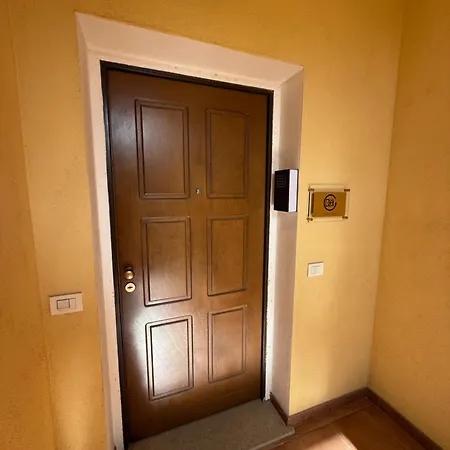Dekag House 4*
