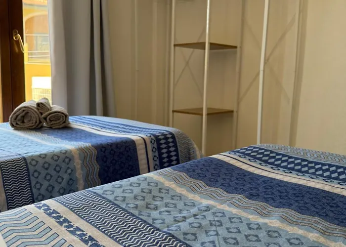 Dekag House فندق مبيت وإفطار أولبيا